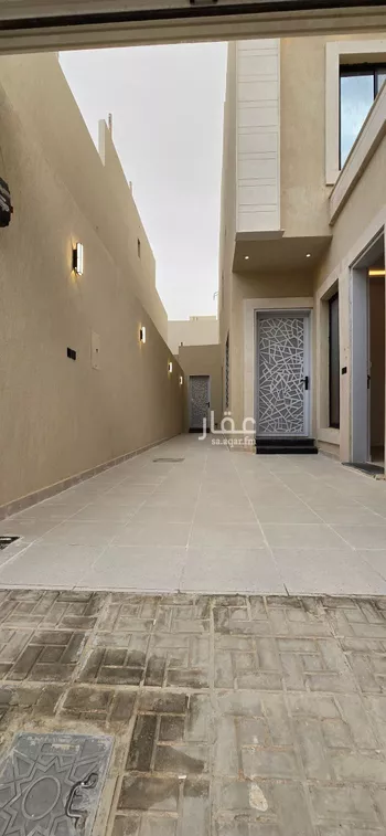 دور للبيع في شارع الامام مسلم, حي بدر, مدينة الرياض, منطقة الرياض صورة 2