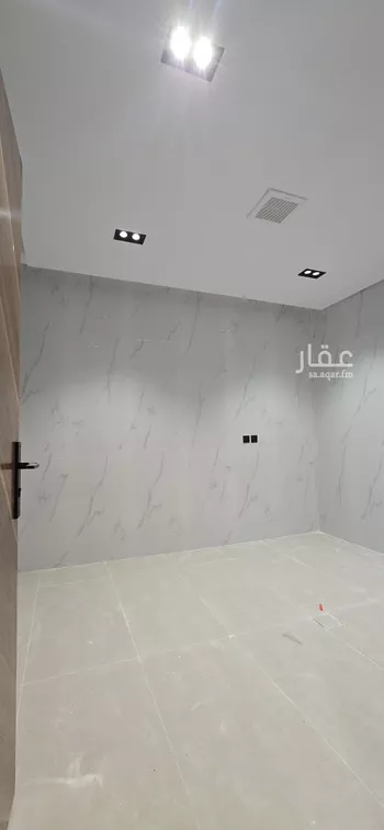 فيلا للبيع في شارع حامد عبدالحفيظ, حي عكاظ, مدينة الرياض, منطقة الرياض صورة 3