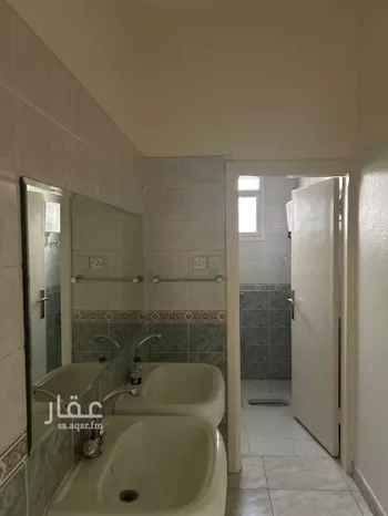 فيلا للإيجار في شارع الصرح, حي الزهرة, مدينة الرياض, منطقة الرياض صورة 4