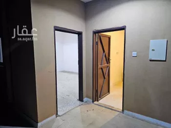 فيلا للبيع في شارع يمان الرصافي, حي ظهرة البديعة, مدينة الرياض, منطقة الرياض صورة 2