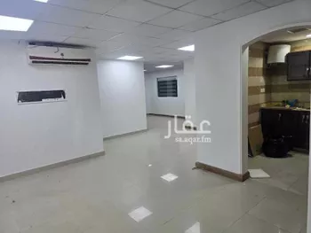 مكتب تجاري للإيجار في شارع ابي بكر الصديق الفرعي, حي المصيف, مدينة الرياض, منطقة الرياض صورة 3