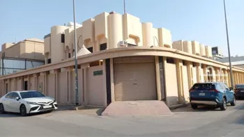 فيلا للبيع في شارع أحمد بن خيرة, حي الحمراء, مدينة الرياض, منطقة الرياض صورة 3