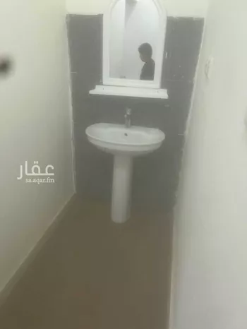 شقة للإيجار في شارع 7031244, حي بلدة ثول, مدينة ثول, منطقة مكة المكرمة صورة 3