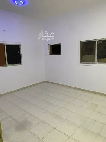 شقة للإيجار في شارع أبي العباس الشافعي ، حي محاسن الثاني ، المبرز ، الاحساء