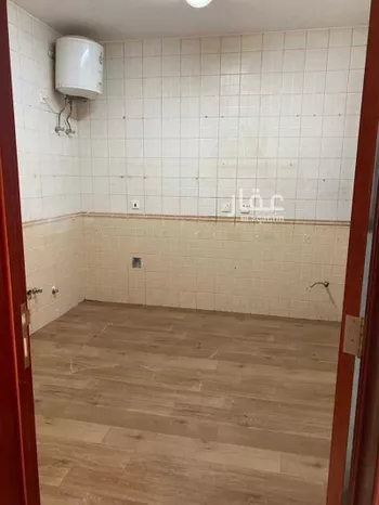 شقة للبيع في شارع الظلال, حي السويدي, مدينة الرياض, منطقة الرياض صورة 3