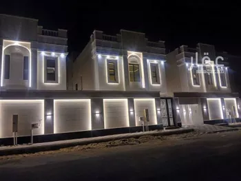فيلا للبيع في حي ، شارع البركة ، حي الأمواج ، الخبر ، الخبر صورة 2