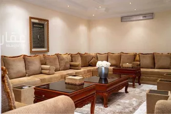 فيلا للبيع في شارع الطارف, العريجاء الغربية, الرياض صورة 4