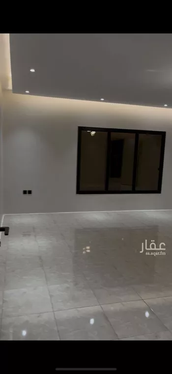 فيلا للبيع في شارع أحمد بن محمد البغدادي, حي عكاظ, مدينة الرياض, منطقة الرياض صورة 3