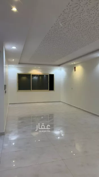 فيلا للبيع في شارع محمد حسن قاضي, حي عكاظ, مدينة الرياض, منطقة الرياض صورة 4