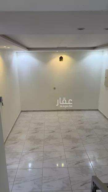 فيلا للبيع في شارع محمد حسن قاضي, حي عكاظ, مدينة الرياض, منطقة الرياض صورة 2
