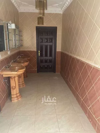 فيلا للبيع في شارع ابن مسلمة, حي عكاظ, مدينة الرياض, منطقة الرياض صورة 3