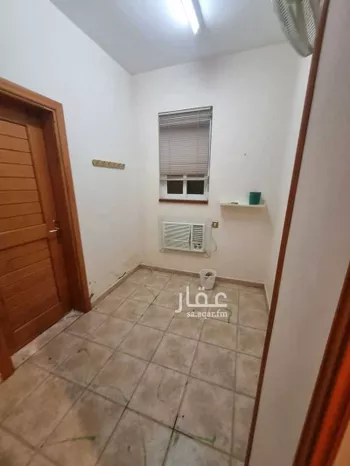فيلا للإيجار في شارع خالد ابن عمرو ابن عدي, حي بئر عثمان, مدينة المدينه المنوره, منطقة المدينة المنورة صورة 3