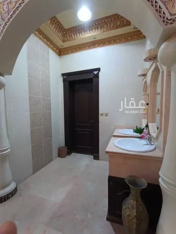فيلا للبيع في شارع أبي بدية, حي السعادة, مدينة الرياض, منطقة الرياض صورة 3