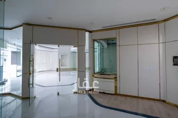 عمارة للإيجار في شارع سعود ابن فيصل الفرعي, حي العقيق, مدينة الرياض, منطقة الرياض صورة 2