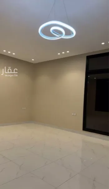 فيلا للبيع في شارع سويد بن الصامت, حي ضاحية الملك فهد, مدينة الدمام, المنطقة الشرقية صورة 2
