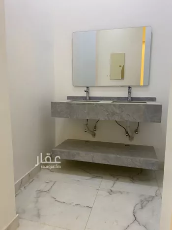 فيلا للبيع في شارع الضيعه, حي ضاحية الملك فهد, مدينة الدمام, المنطقة الشرقية صورة 2