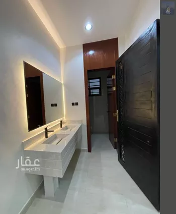 دور للبيع في شارع بوابه الشرق, حي الجنادرية, مدينة الرياض, منطقة الرياض صورة 2