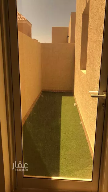 فيلا للإيجار في شارع رقم 360, حي الملقا, مدينة الرياض, منطقة الرياض صورة 2