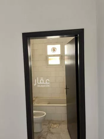 شقة للإيجار في شارع عبادة بن الصامت, حي الروضة, مدينة الرياض, منطقة الرياض صورة 3