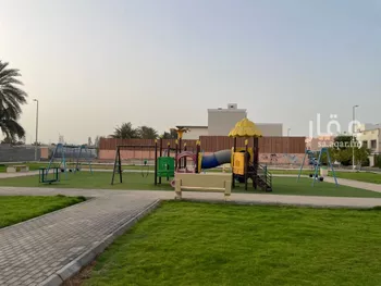 فيلا للإيجار في شارع ضروب المعرفه, حي الخالدية, مدينة جدة, منطقة مكة المكرمة