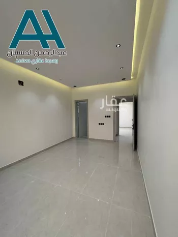 دور للبيع في شارع احمد بن عفيف, حي الجنادرية, مدينة الرياض, منطقة الرياض صورة 3