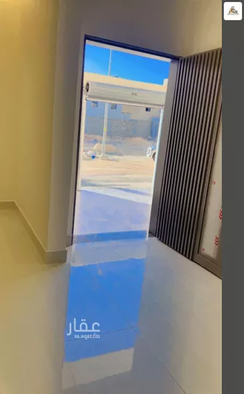 دور للبيع في شارع احمد بن عفيف, حي الجنادرية, مدينة الرياض, منطقة الرياض صورة 3