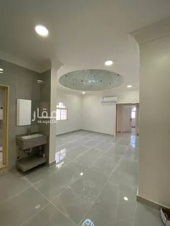 فيلا للإيجار في شارع إسماعيل بن أحمد بن الحسن, حي المروج, مدينة الرياض, منطقة الرياض صورة 2