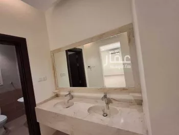 شقة للإيجار في شارع الذرة, حي الفيحاء, مدينة الرياض, منطقة الرياض صورة 2