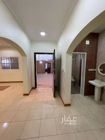فيلا للبيع في شارع أبي الفتح الحريمي, حي الفاخرية, مدينة عنيزه, منطقة القصيم صورة 4