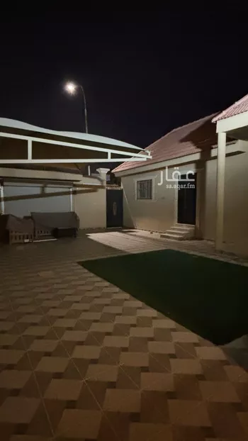 فيلا للبيع في شارع عبدالله سليمان السلمان, حي الشفاء, مدينة عنيزه, منطقة القصيم صورة 2