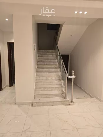 فيلا للإيجار في شارع عبدالكريم الهندي, حي عكاظ, مدينة الرياض, منطقة الرياض صورة 2