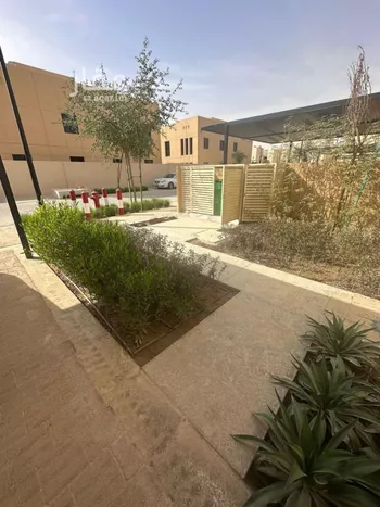 فيلا للإيجار في شارع الورود, حي سدرة, مدينة الرياض, منطقة الرياض