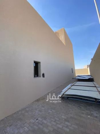محل للإيجار في شارع طريق الملك فهد, حي الملك سلمان بن عبد العزيز, مدينة رياض الخبراء, منطقة القصيم صورة 3