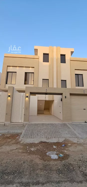 دور للبيع في شارع لقاح, حي عكاظ, مدينة الرياض, منطقة الرياض
