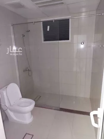 شقة للإيجار في شارع اشجع السلمي, حي المريكبات, مدينة الدمام, المنطقة الشرقية صورة 3