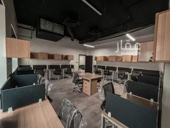 مكتب تجاري للإيجار في شارع صيدا, حي الدريهمية, مدينة الرياض, منطقة الرياض صورة 4