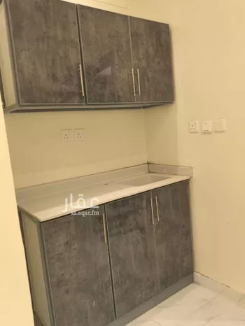شقة للإيجار في شارع الحارث بن الحباب, حي الضباط, مدينة الرياض, منطقة الرياض صورة 2