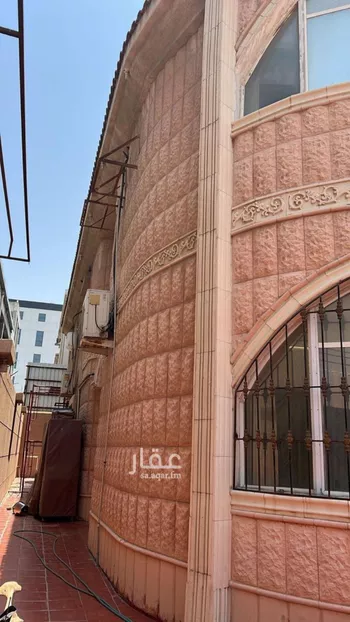 فيلا للبيع في شارع الريان, حي الفيصلية, مدينة الدمام, المنطقة الشرقية صورة 2
