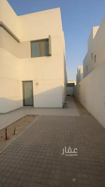 فيلا للإيجار في شارع الاصدقاء, حي الإسكان الجنوبي, مدينة الدمام, المنطقة الشرقية صورة 4