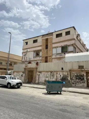 عمارة للبيع في شارع الهمداني, حي النخيل, مدينة الدمام, المنطقة الشرقية صورة 3