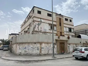 عمارة للبيع في شارع الهمداني, حي النخيل, مدينة الدمام, المنطقة الشرقية صورة 2