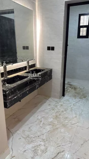 شقة للإيجار في شارع الامير منصور بن عبدالعزيز ، حي الشاطئ ، جازان ، منطقة جازان صورة 4