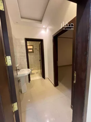 فيلا للبيع في شارع إسماعيل البزاز, حي النرجس, مدينة الرياض, منطقة الرياض صورة 4