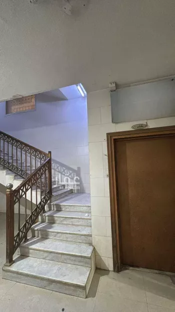 عمارة للبيع في شارع عنيزة, حي الروابي, مدينة الرياض, منطقة الرياض صورة 5
