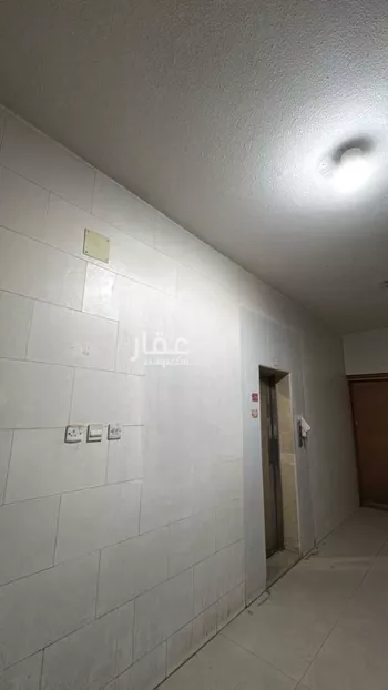 عمارة للبيع في شارع عنيزة, حي الروابي, مدينة الرياض, منطقة الرياض صورة 3
