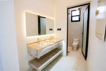 فيلا للبيع في شارع الجميل ابن حاتم, حي ظهرة لبن, مدينة الرياض, منطقة الرياض صورة 4