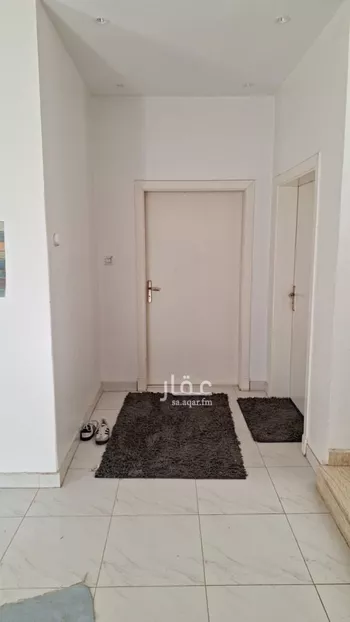 فيلا للبيع في شارع لسان الدين الخطيب, حي شبرا, مدينة الرياض, منطقة الرياض صورة 5