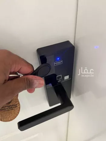 شقة للإيجار في شارع الأمير عبدالله بن فيصل بن فرحان آل سعو, حي القيروان, مدينة الرياض, منطقة الرياض صورة 5