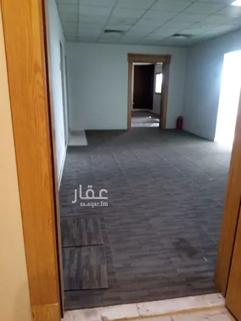 مكتب تجاري للإيجار في شارع سعود بن عبدالعزيز بن محمد الفرعي, حي المرسلات, مدينة الرياض, منطقة الرياض صورة 2