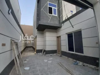 فيلا للبيع في شارع عبيدالله الهذلي, حي عكاظ, مدينة الرياض, منطقة الرياض صورة 2